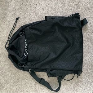 NWOT, sports backpack w/ detachable ball bag